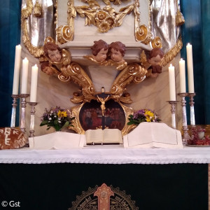 Altar mit Abendmahl